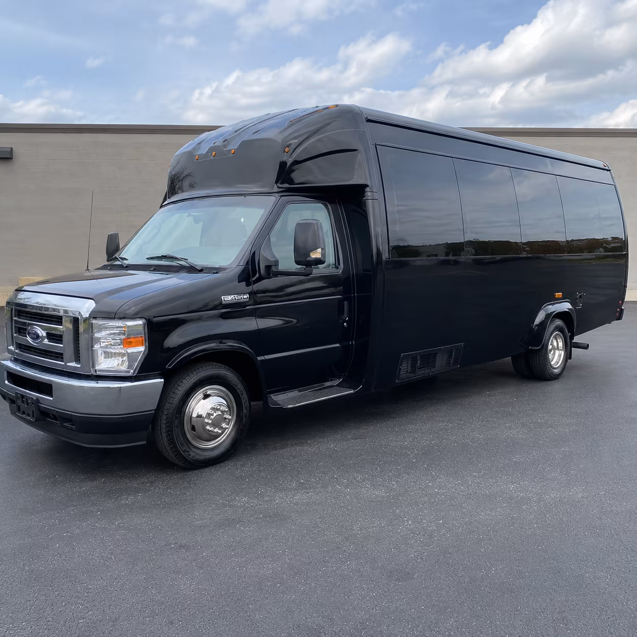 Rent a Bus to Von Braun Center