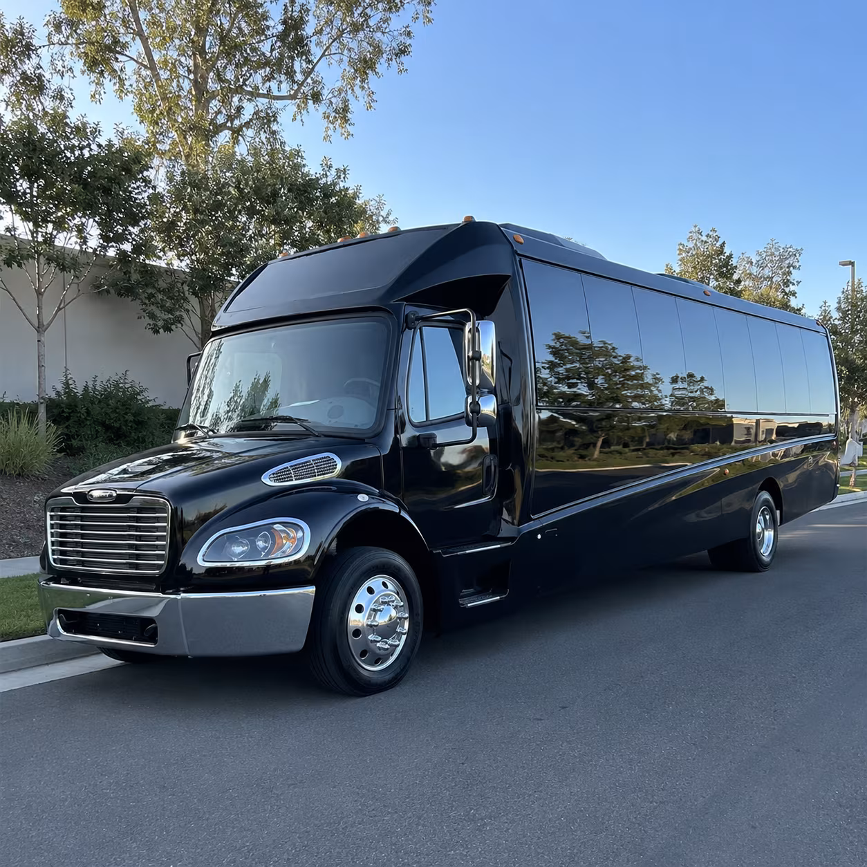 Huntsville Airport Shuttle & Transportation party bus exterior